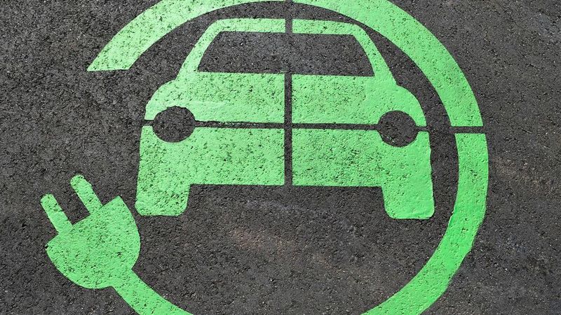 Die E-Prämie des Bundes soll nicht gewährt werden, wenn bereits andere öffentliche Förderprogramme greifen.