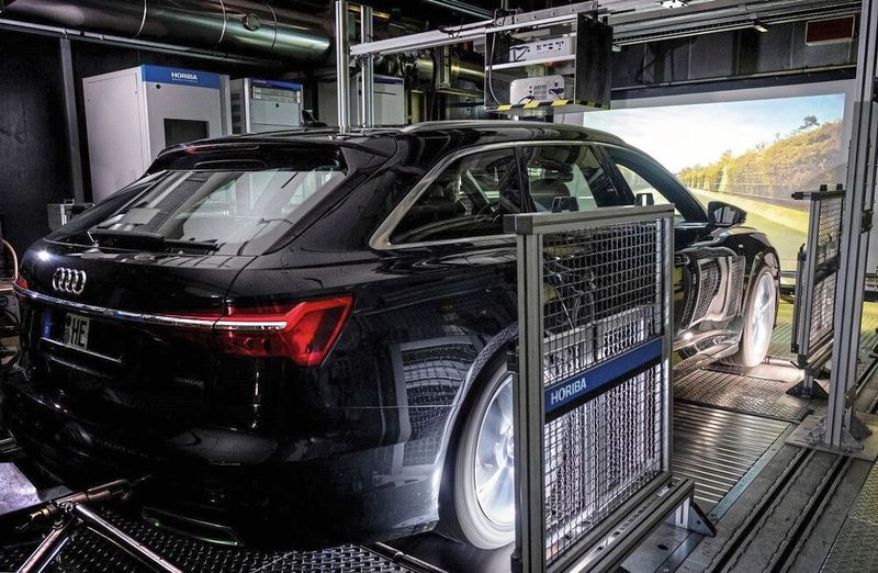 Das Horiba-Testsystem für Lidarsensoren projeziert künstliche Objekte, die von den Systemen des Fahrzeugs erkannt werden sollen.