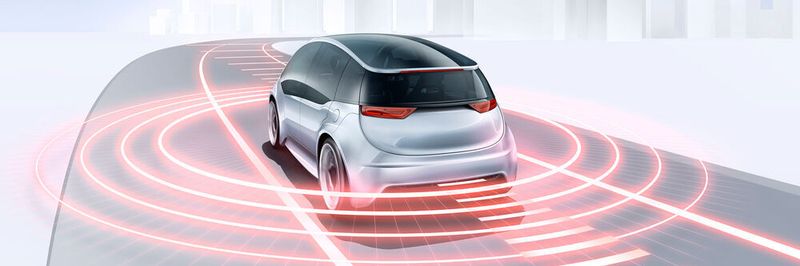 Für autonome Fahrzeuge ist die Fahrzeugumfelderkennung essentiell. Möglich macht das eine Kombination aus SSL-Lidar und Radar.
