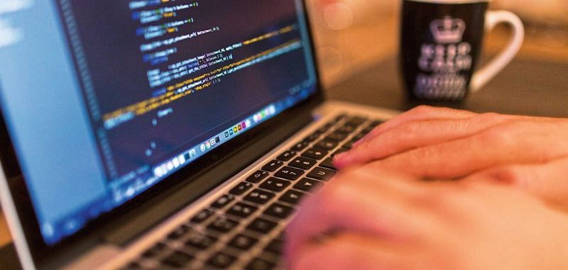Subjektiv betrachtet hat so ziemlich jeder Entwickler seine persönlichen Favoriten, wenn es um Programmiersprachen geht. Aber welche Programmiersprachen werden ganz speziell in Embedded-Software auch am häufigsten eingesetzt?