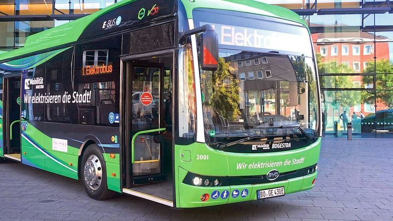 Die Verkehrsbetriebe Bochum-Gelsenkirchen starten mit einem Modell von BYD, dem E-Bus, in die Elektrifizierung des Nahverkehrs.