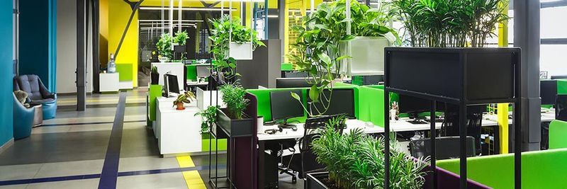 Urlaubszeit, im Büro herrscht eine sommerlich entspannte Atmosphäre: Endlich können Technikexperten ihre Zeit wieder flexibler nutzen.