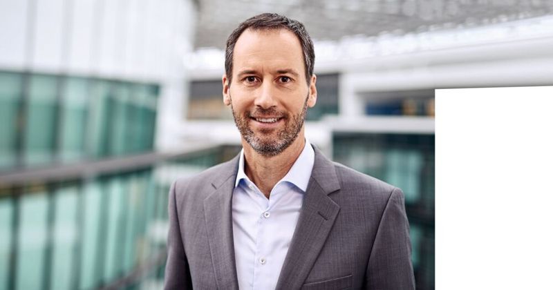 Daniel Schäfer ist Bereichsleiter Produktionsintegration und Pilotwerk im neuen BMW-Campus für die additive Fertigung.