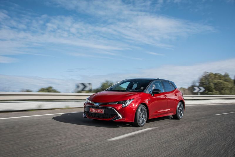 Der Toyota Corolla Hybrid übernimmt die Vorreiterrolle des eingestellten Prius.