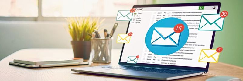 Schnell ist eine private E-Mail mit dem beruflichen Konto geschrieben.