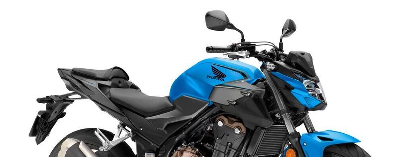 Die CB 500 F behält auch im Modelljahr 2021 ihr schnittiges Äußeres ohne irgendwelche Retro-Anleihen.