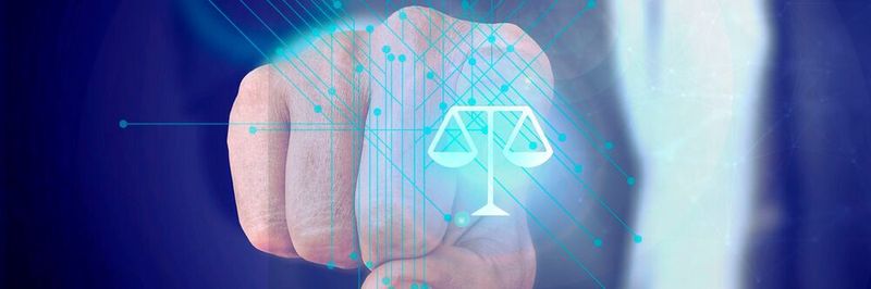OpenLaw kann für Unternehmen sinnvoll sein, die in ihre Smart Contracts auch rechtliche Vereinbarungen integrieren wollen.