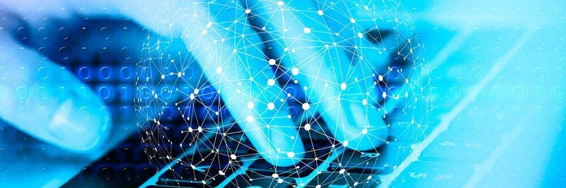 Werden Programme für die Ethereum Virtual Machine entwickelt, werden diese als Smart Contracts bezeichnet. In den meisten Fällen werden Solidy und Vyper zur Entwicklung genutzt.
