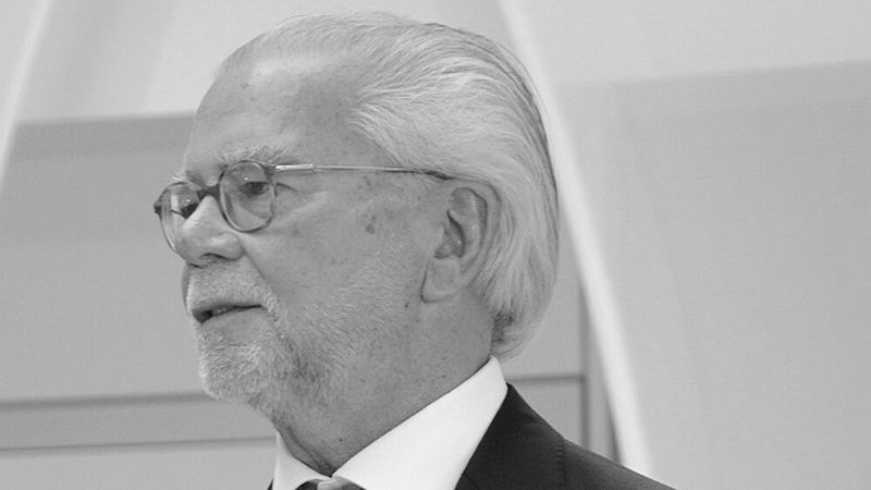 Günter Jacobs wurde 74 Jahre alt.