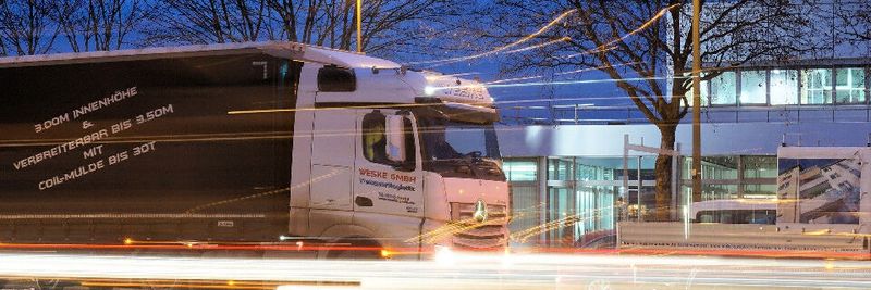 „Aufwände für Logistikprozesse wie die Kommissionierung oder das Verpacken lassen sich erst durch den Einsatz von KI wirklich detailliert und stundengenau vorhersagen und planen.“