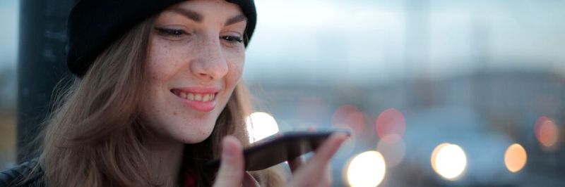 Beim Thema Voice geht es nicht nur darum, dass Audio-Botschaften an Zielgruppen gesendet werden, sondern auch darum, den umgekehrten Weg zu gewährleisten.