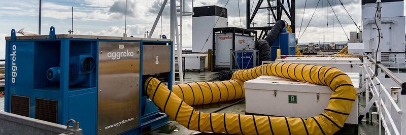 Aggreko bietet verschiedene Inndor-und Outddor-Systeme unterschiedlicher Größe zum Entfeuchten an.