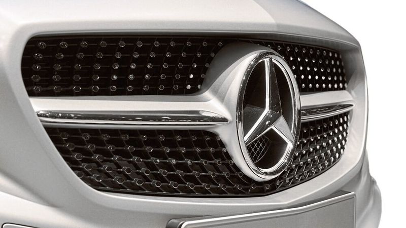 Verschiedene Mercedes-Modelle müssen in die Werkstätten. Ihnen könnte die Ölversorgung des Turboladers Probleme bereiten.