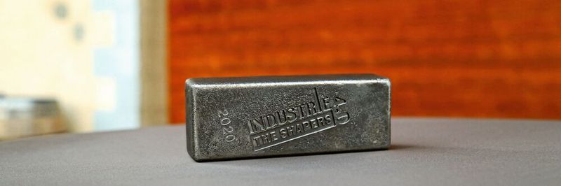 Le Prix Industrie 4.0 reçu par les lauréats lors de la soirée de remise des prix du 3 septembre 2020.
