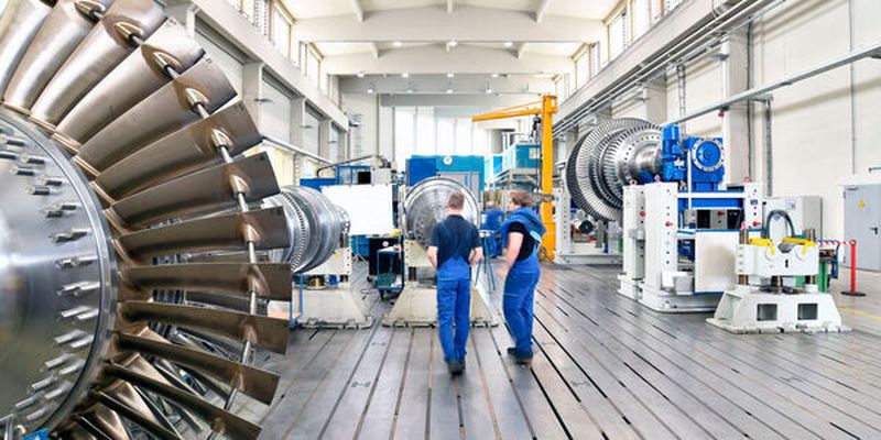 Das produzierende Gewerbe und die Automobilindustrie leiden immer noch stark unter den Auswirkungen der Corona-Pandemie.