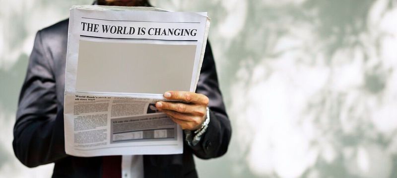 Die Pandemie bedeutet eine Zäsur für jedes produzierende Unternehmen. In der neuen Zeitrechnung (After Corona) stellen sich fundamentale Zukunftsfragen. Entwickelt die Unternehmensführung eine innere Haltung dazu, lässt sich ein gemeinsames Zukunftsbild entwickeln. Auf dieser Basis können mit einer Regnose neue kraftvolle Lösungen erarbeitet und umgesetzt werden.