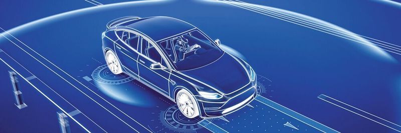 Fraunhofer-Forscher arbeiten an transparenten Radarsensoren, die sich im Autoscheinwerfer integrieren lassen.