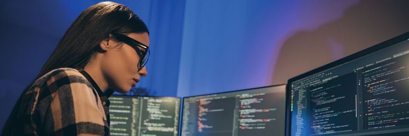 Messdaten auswerten: Mit selbsterstellten Programmen lassen sich komplexe Messabläufe auswerten. Ein Werkzeug dafür ist LabVIEW.