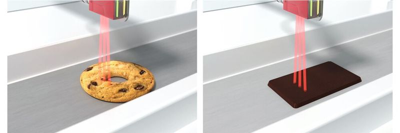 Der DRT 25C erkennt die Vorderkanten der Objekte zuverlässig und sorgt so für reibungslose Abläufe ohne Maschinenstillstände. Durch die breite Abtastung werden Produkte aller Art erkannt.