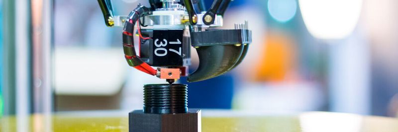 Die Additive Fertigung konnte zu Beginn der Krise bei Lieferkettenengpässen helfen - aber der Einsatz in der Medizinbranche ist anspruchsvoll.
