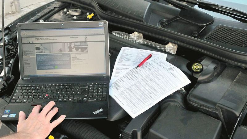 Ende 2005 Anfang 2006 führten Honda und Mazda das digitale Serviceheft ein.