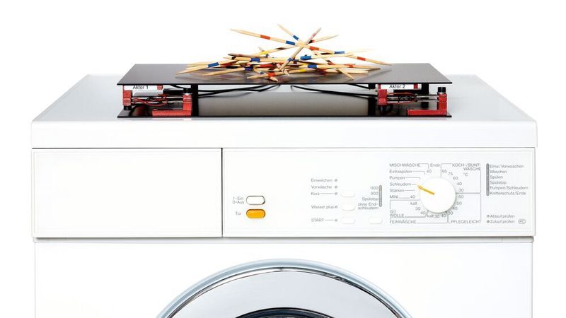 Schwingungsmindernde Maßnahmen zur Optimierung von technischen Systemen können zusammen mit Künstlicher Intelligenz passgenau gelingen.