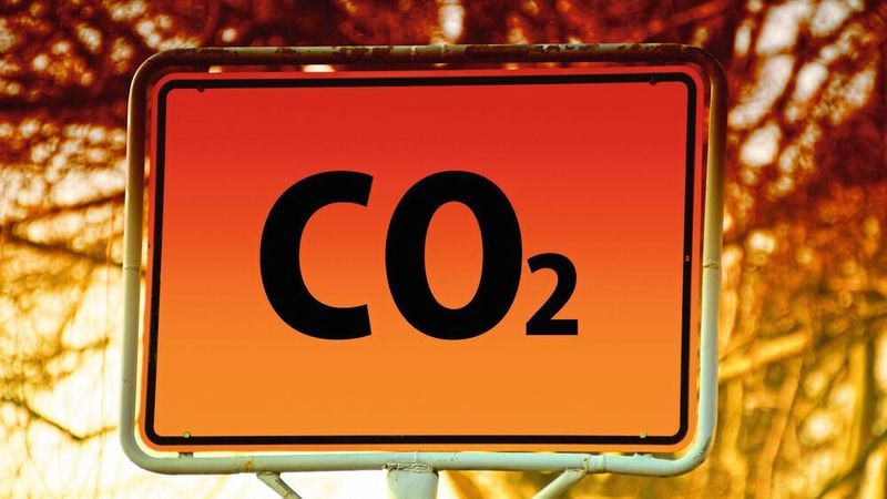 Der CO2-Ausstoß des Verkehrssektors ist global wegen der Corona-Krise stark gesunken. Im Gegensatz zu anderen Emittenten ist der Vekehr noch nicht auf Vorkrisen-Niveau zurückgekehrt.