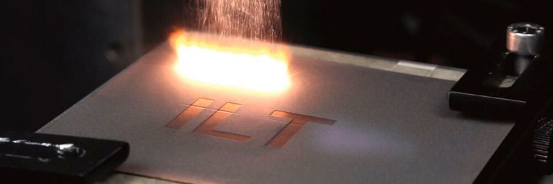 Fast, gentle and reliable: The Fraunhofer ILT has come up with a process tailor-made to ablate anode material from very thin copper foils at up to 1760 mm³/min. It uses a powerful USP laser to expose surfaces for electrical contacts.
