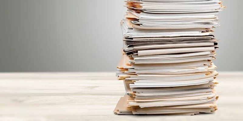 Digitales Büro: Zukünftig wollen fast neun von zehn Unternehme auf Briefpost verzichten. Die Covid-19-Pandemie hat diesen Wert enorm vorangetrieben.