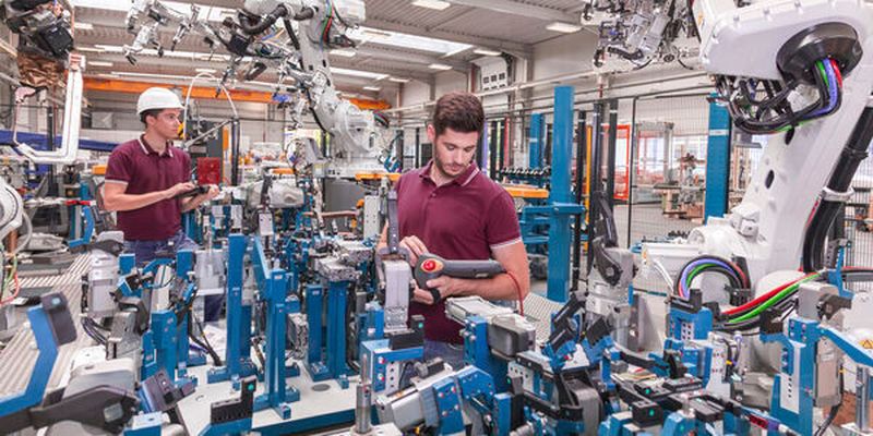 Deutschlandweit sinkt die Kurzarbeit - im Maschinenbau bleibt sie jedoch mit 29 Prozent noch verhältnismäßig hoch.
