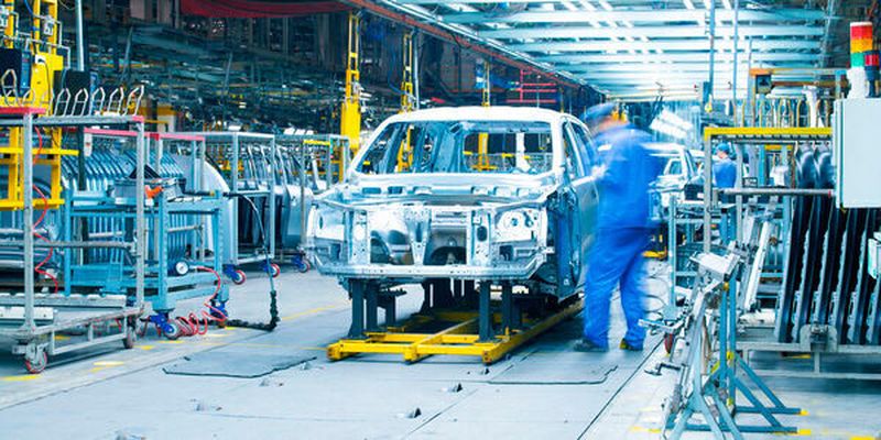 Deutschlandweit sinkt die Kurzarbeit - im Fahrzeugbau bleibt sie mit 24 Prozent jedoch verhältnismäßig hoch. Aber immerhin: Im August lagen die Zahlen noch bei 31 Prozent.
