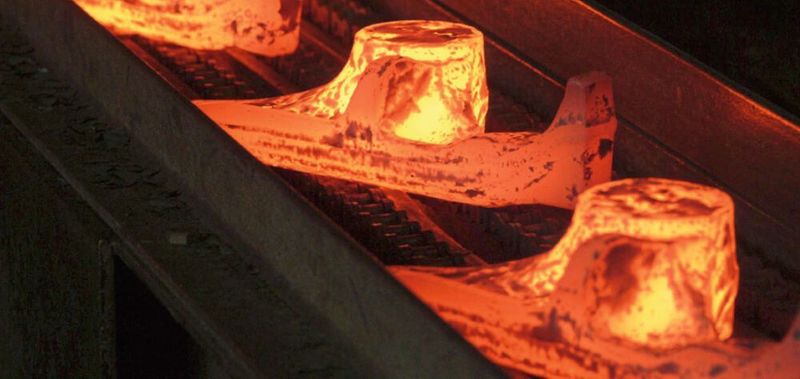 Unter Verwendung von 100 % rein erneuerbarer elektrischer Energie ist es den DEW möglich, die Tonne Rohstahl mit nur 107 kg CO2-Ausstoß zu fertigen.