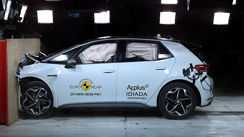 VWs ID.3 hat das Testprozedere des EuroNCAP mit fünf von fünf Sternen absolviert.