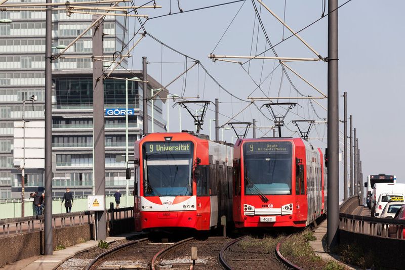 Vor allem im 2. Quartal 2020 fuhren deutlich weniger Menschen mit Öffentlichen Verkehrsmitteln.