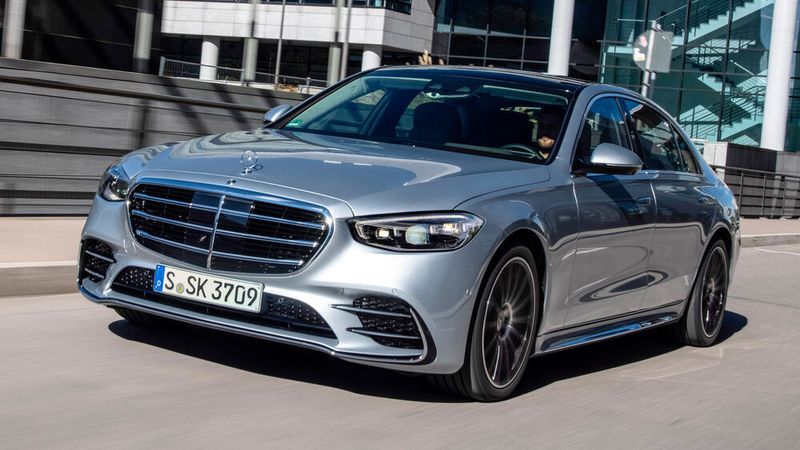 Mit der neuen S-Klasse als Startschuss will Mercedes den Fokus wieder auf margenträchtigere Autos richten.