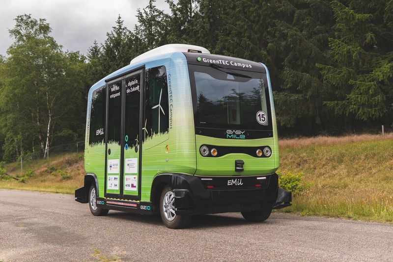 Das Shuttle, das übrigens kein Lenkrad besitzt, kommt bei allen Gästen gut an.