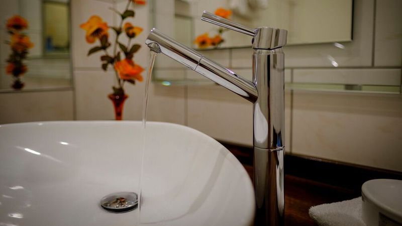 Grundlage des Desinfektionsprinzips ist Wasserstoffperoxid, das verschiedenste Krankheitserreger wie Viren und Bakterien zuverlässig abtötet.
