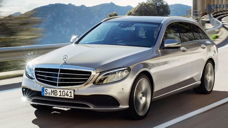 Bei tausenden C-Klasse-Modellen kann es laut Mercedes-Benz zu einem Verlust der elektrischen Lenkunterstützung und zu einem Kurzschluss kommen.