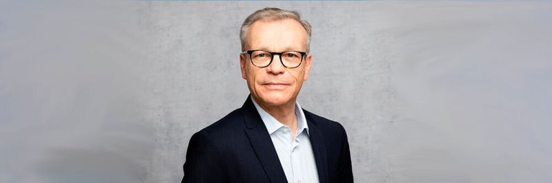 Markus Henk berichtet in seiner Position als Geschäftsführer und Sales Director bei Mitel Deutschland direkt an Thomas Veit, Vice President Central Europe bei dem TK-Unternehmen.