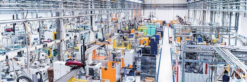 Maschinensteuerungssysteme können durch den Einsatz von KI-Technologie die Produktivität erheblich steigern, ohne die Zuverlässigkeit oder Sicherheit zu beeinträchtigen.