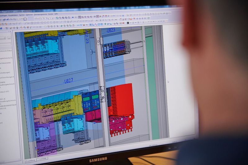 Der digitalen Zwilling gehört zu den ersten Schritten im Schaltschrankbau in Richtung Digitalisierung.