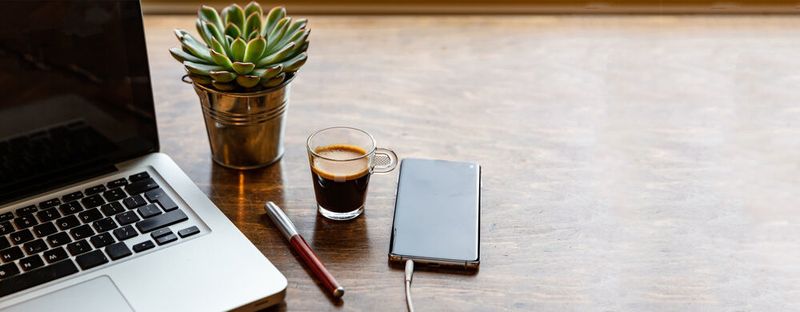 84 % aller befragten Unternehmen hatten keine Probleme bei der Umstellung auf Homeoffice.