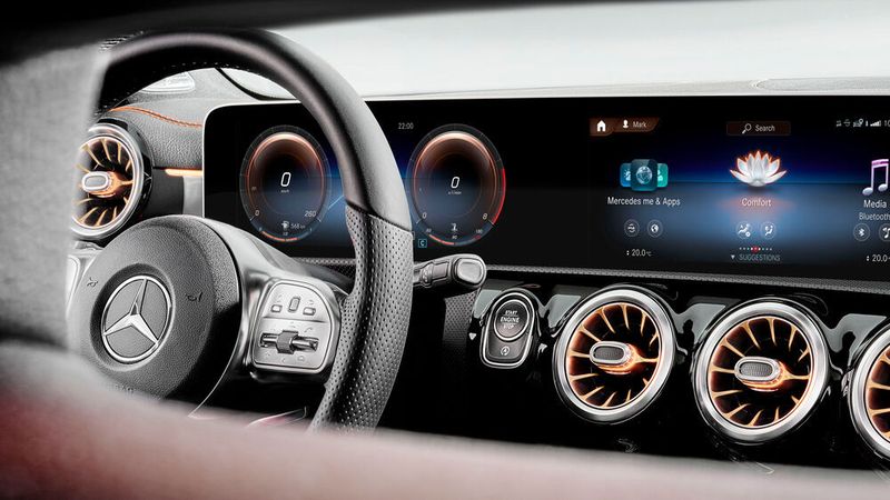 Die Konnektivität und viele Assistenzdienste im Auto brauchen Mobilfunk. Über die Lizenzierung der notwendigen Technik streiten Daimler und Nokia.