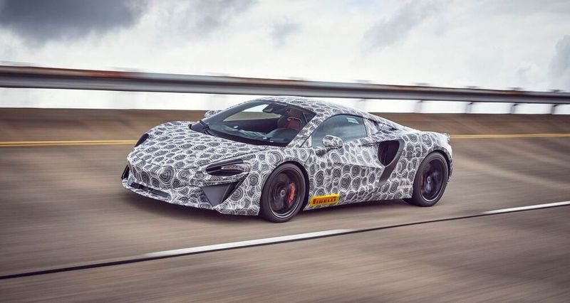 Der Artura ist der erste elektrifizierte Sportwagen von McLaren.