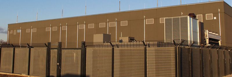Nach 1,5 Jahren Bauzeit jetzt in Betrieb: das dritte Rechenzentrum von Envia Tel in Taucha mit Platz für rund 40.000 Server.