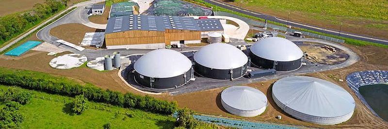 Im französischen Vire, in der Region Papillonnière, Normandie, ist im November 2020 eine Biomethananlage von Weltec Biopower in Betrieb gegangen.