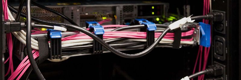 Rosenberger OSI hat für das Rechenzentrum von Elmec im italienischen Varese die Netzwerkkomponenten geliefert: OM4- und Kupferprodukte.