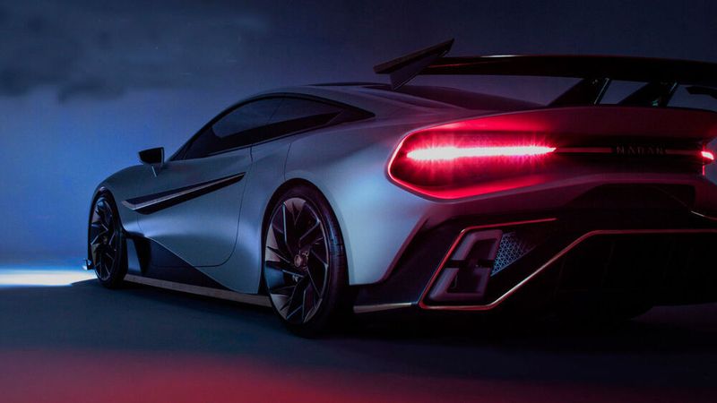 Das Coupe „The Naran“ reiht sich ein in die Liste der Hypercars, die die Automobiltechnik auf die Spitze treiben, sich aber nur eine Handvoll Menschen leisten können.