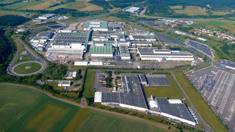 Die Arbeitsplätze im Werk Hambach sollen erhalten bleiben.