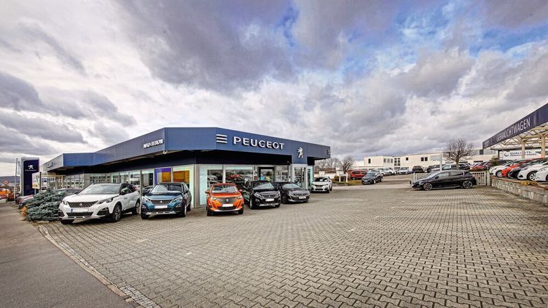 Seit dem Jahr 2000 ist Auto Bebion mit Peugeot aktiv. Hier am Standort in Reutlingen.